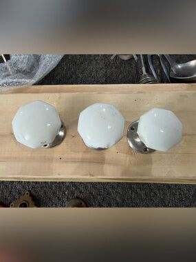 Vintage White Milk Glass Door Knobs – Set of 3